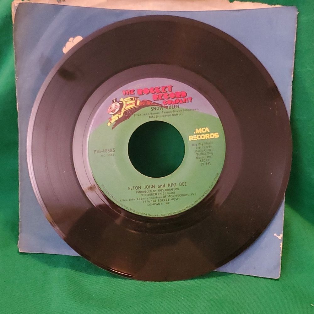 Elton John Kiki Dee Don't Go Breaking My Heart The Snow Queen Vinyl 45